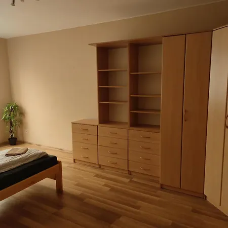 Apartament Fast In The