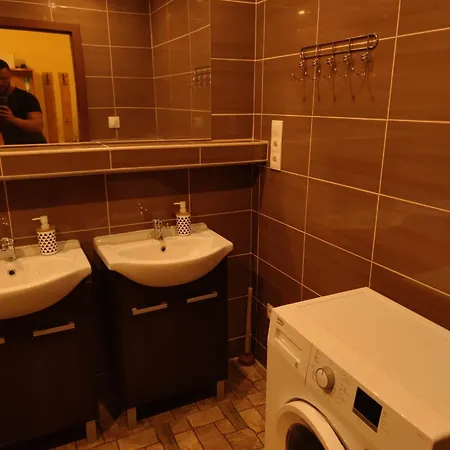Apartament Fast In The Levice